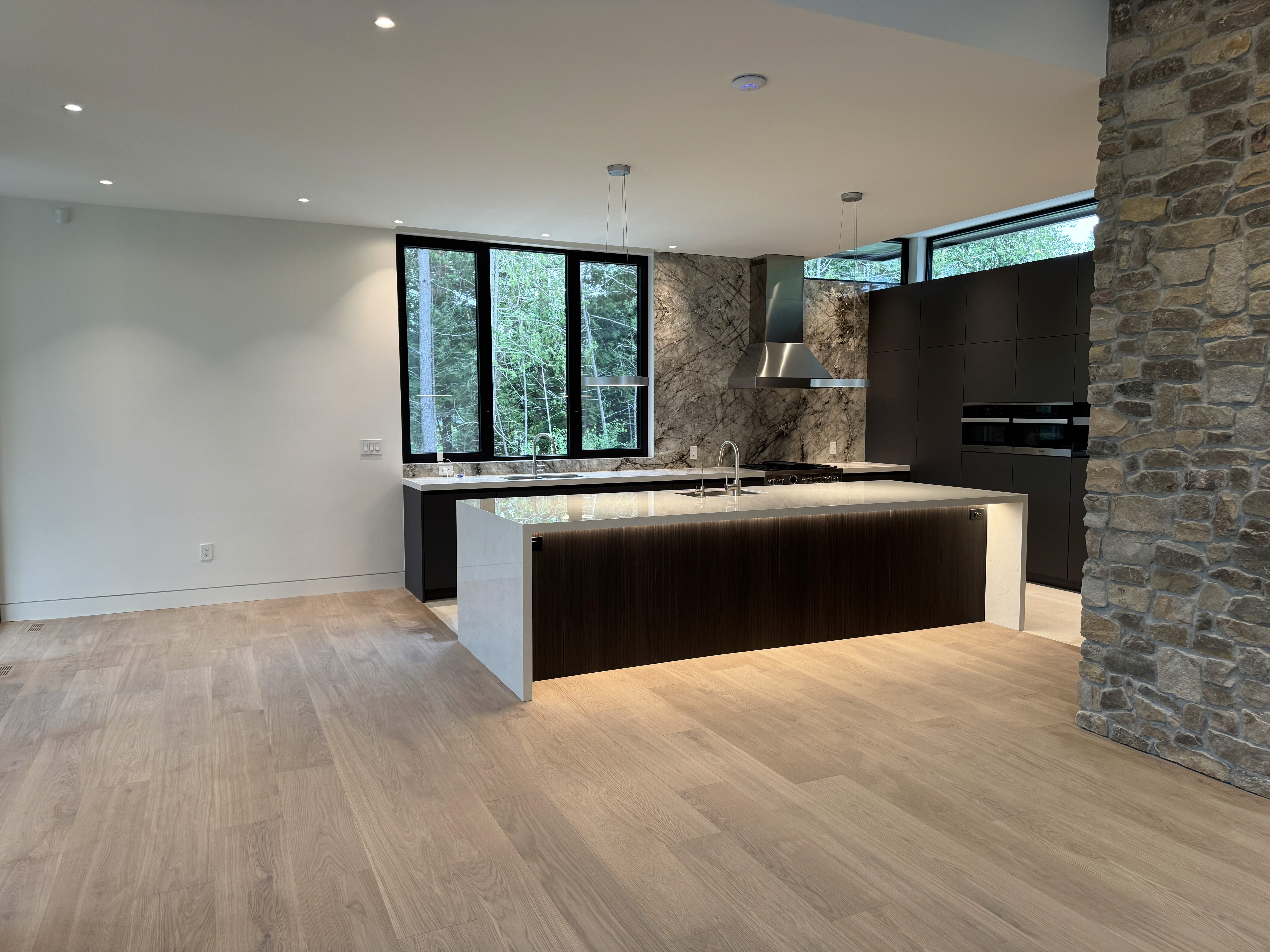 white and brown kitchen cabinet